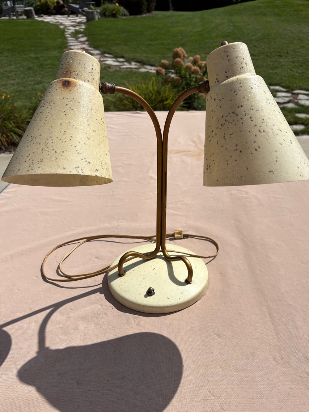 Vintage MCM Double-Arm gooseneck Desk Lamp in Speckled Cream
